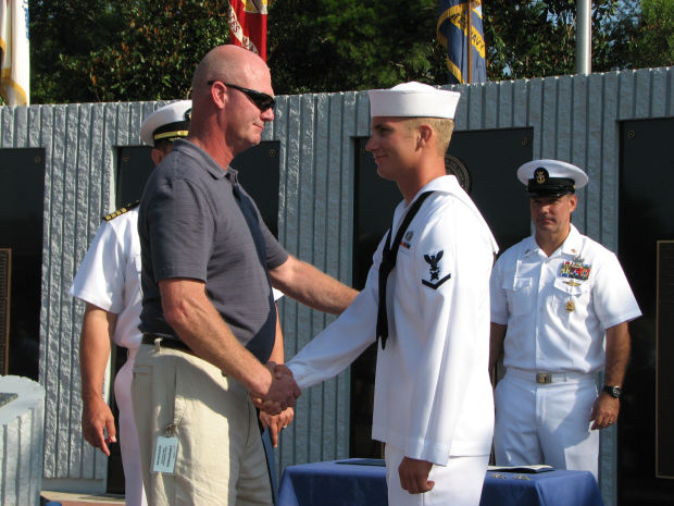 051212ho-morris-taylor4